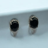 Brinco Ródio com Pedra Oval ônix